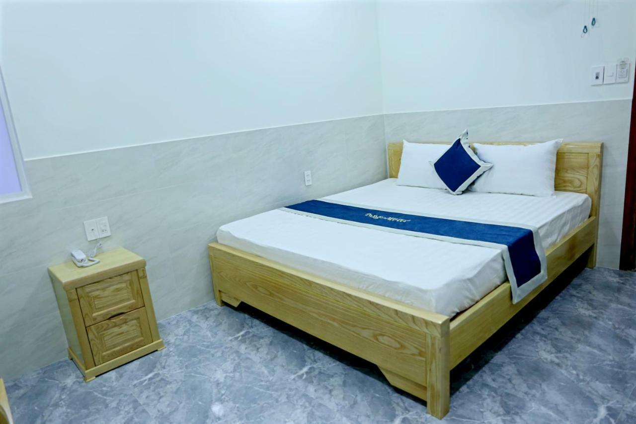 Tango Motel Da Nang Buitenkant foto