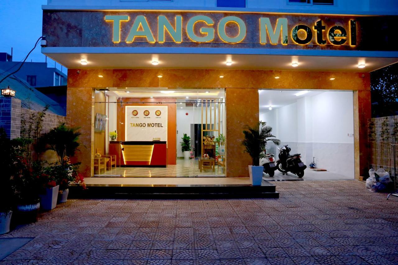 Tango Motel Da Nang Buitenkant foto