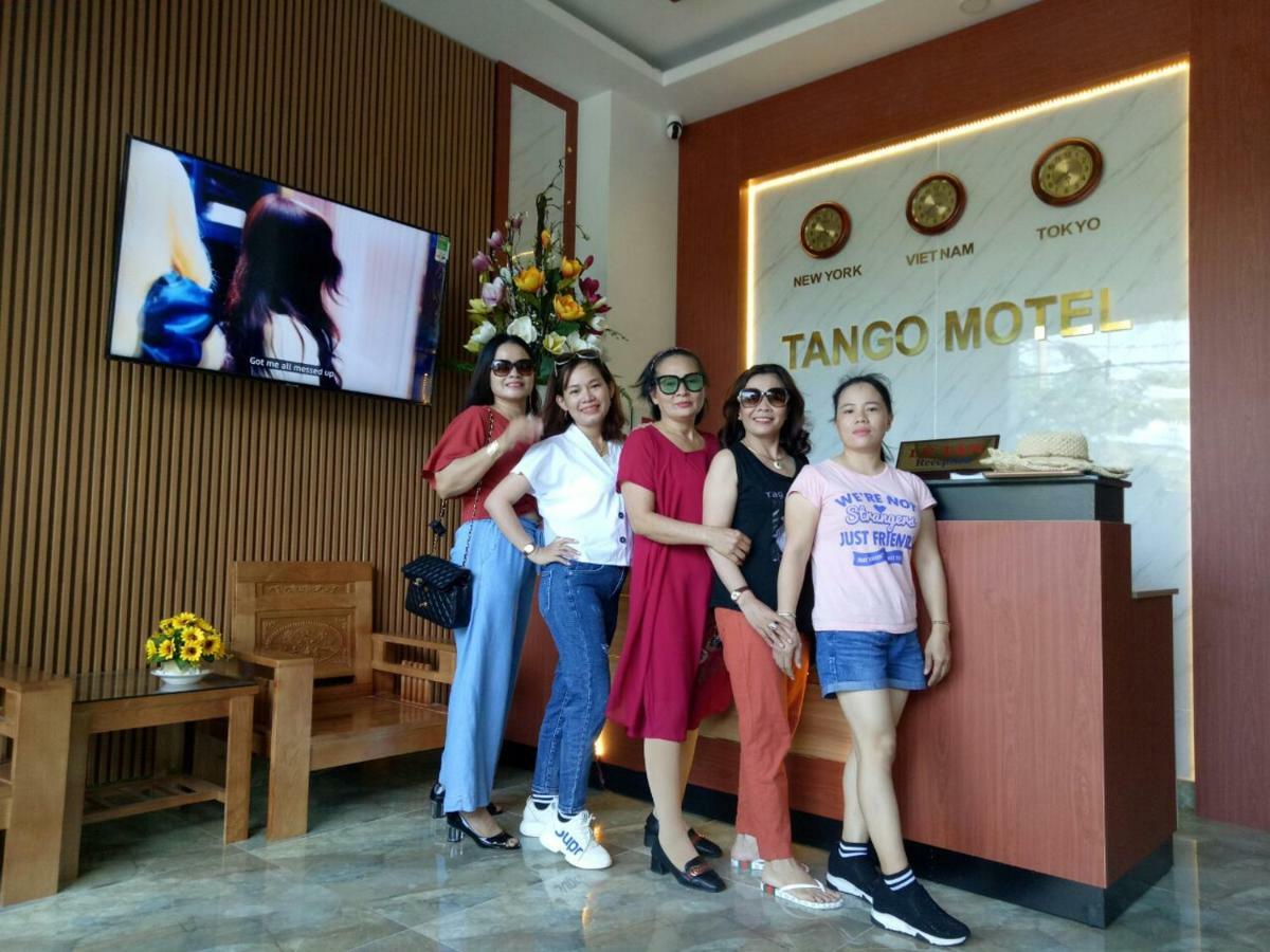 Tango Motel Da Nang Buitenkant foto